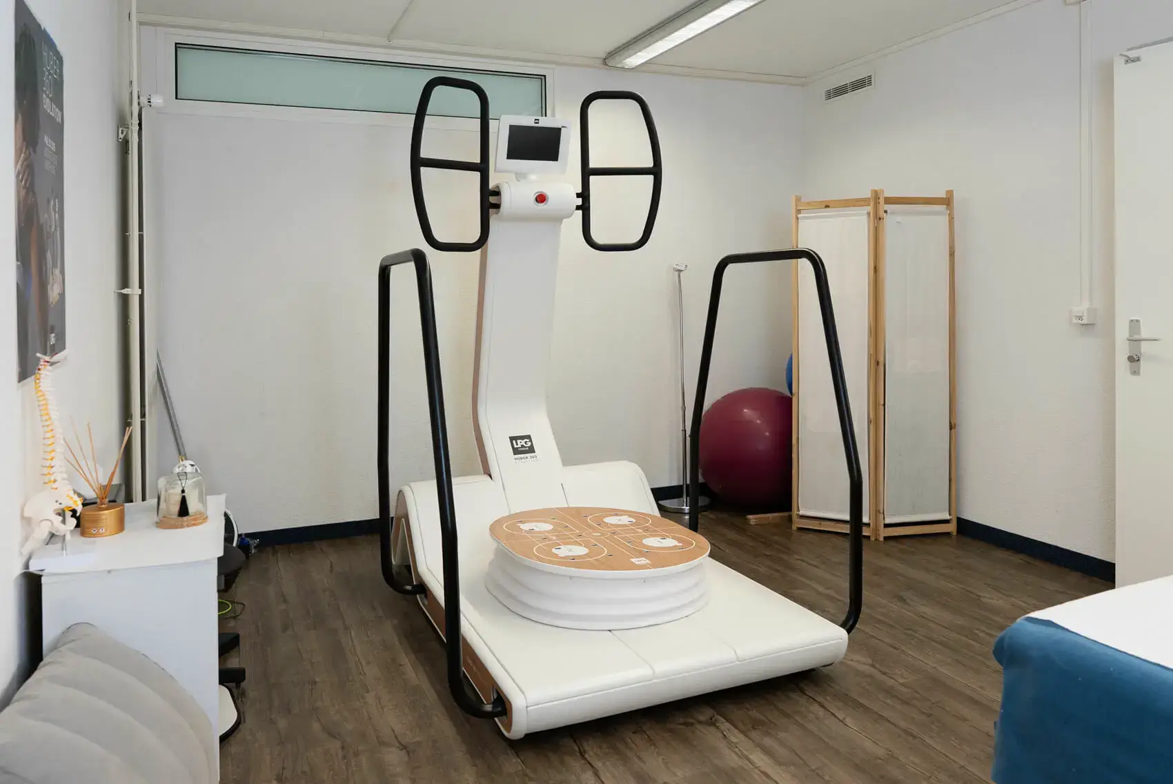 Huber 360 rehabilitation room — Centre Dounia, Montreux